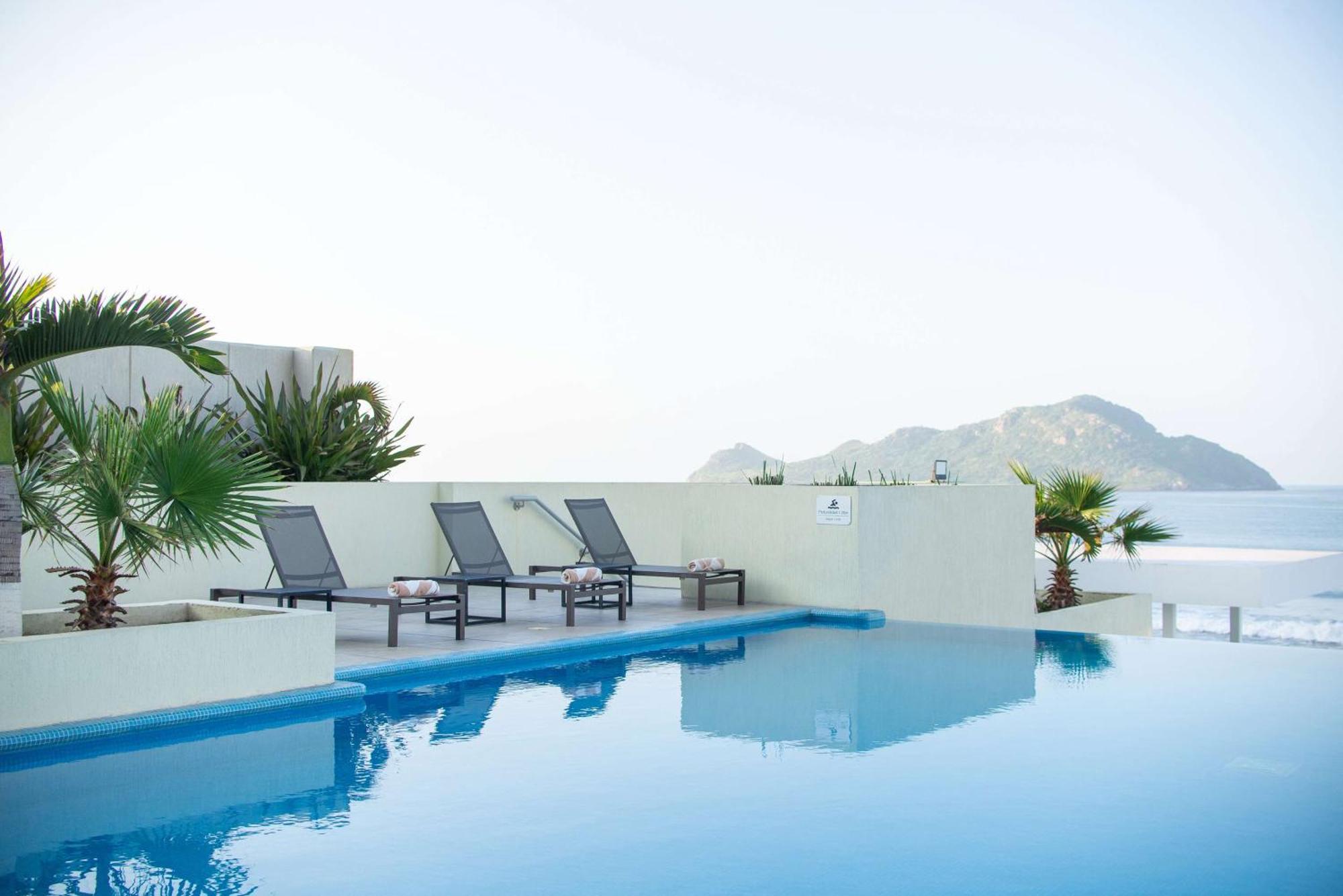 Doubletree By Hilton Mazatlan, Sin Hotel Buitenkant foto