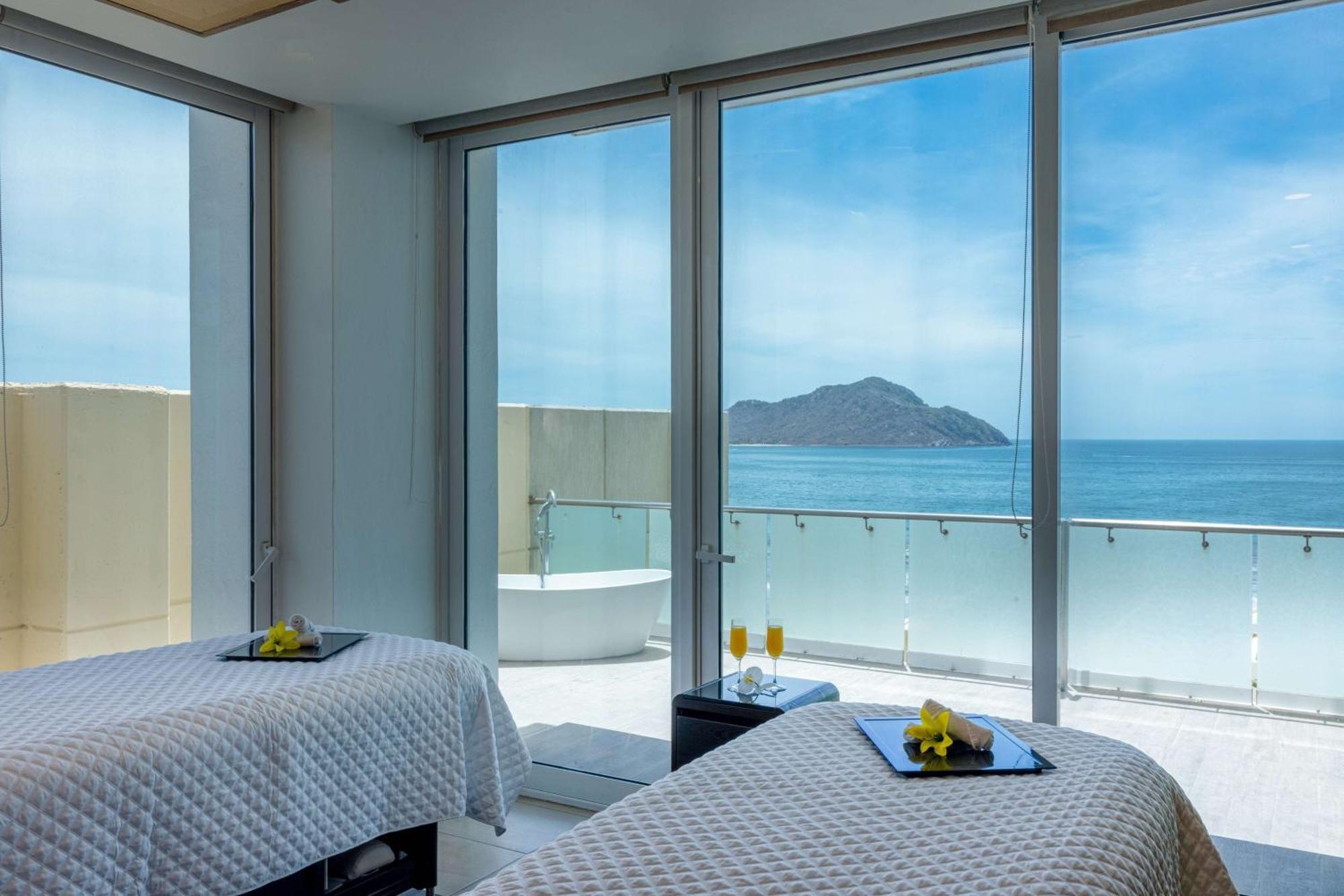 Doubletree By Hilton Mazatlan, Sin Hotel Buitenkant foto